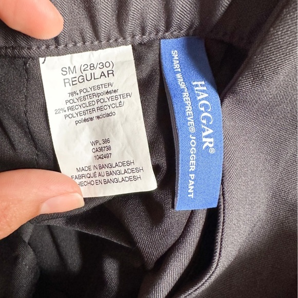 HAGGAR Smart Wash Jogger Pant Size Small - Picture 3 of 3